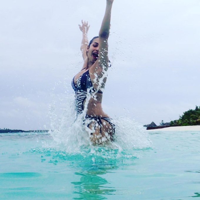 Malaika Arora Enjoys Her bachelorette party in Maldives