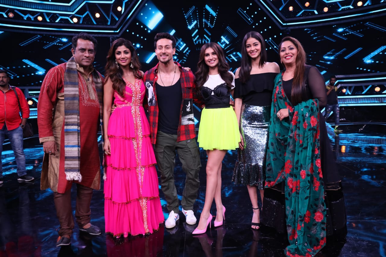 Tiger Shroff, Ananya Pandey & Tara Sutaria Promote 'SOTY2' on sets of Super Dancer Chapter 3