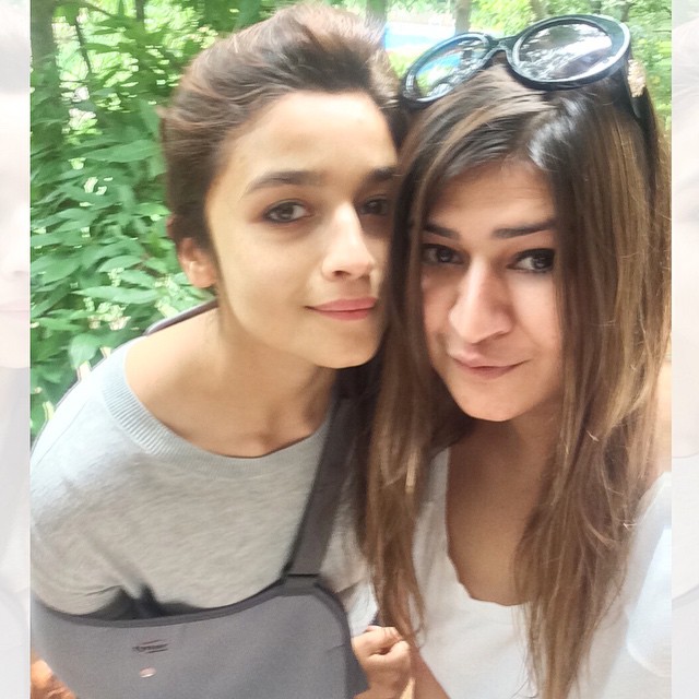 Royal Challengers Bangalore Fangirl Deepika Ghose Photos Goes Viral