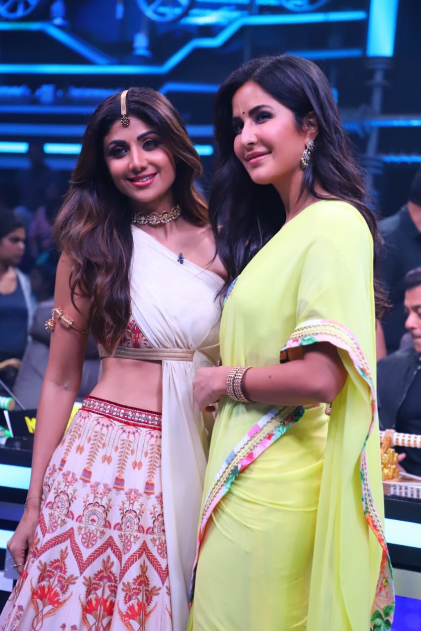 Salman Khan & Katrina Kaif Promote 'Bharat' on sets of Super Dancer Chapter 3