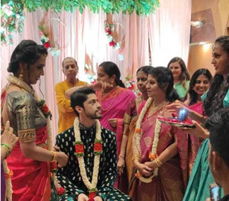 Sihi Kahi Chandru Daughter Hitha Daughter Engagement Photos