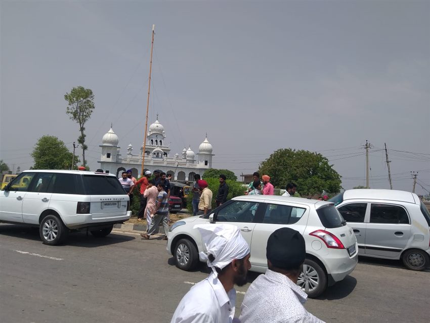Sunny Deol Car Meet With An Accident