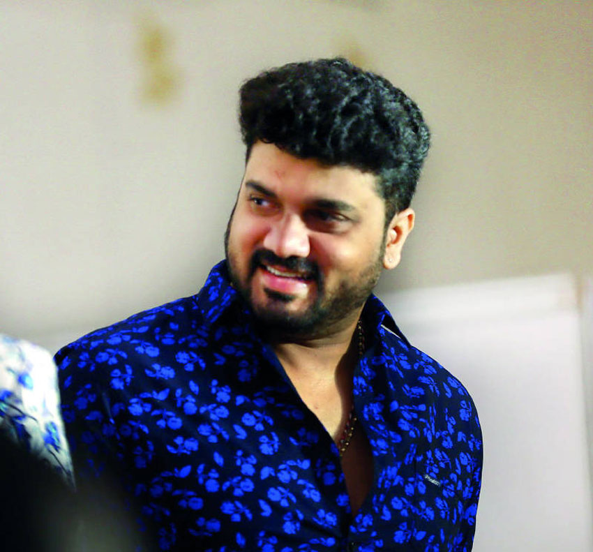 Bigg Boss Fame Jagan And Rakshita Marriage Photos