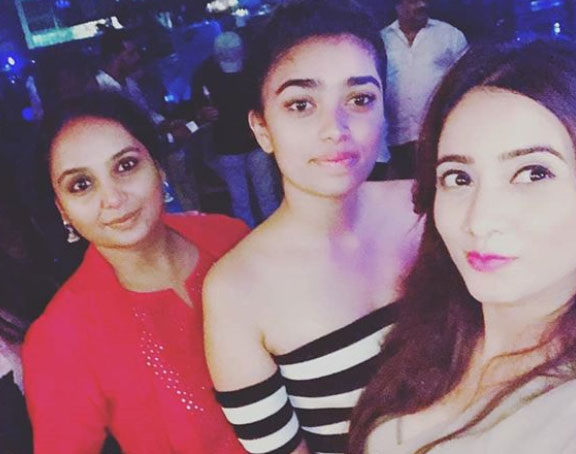 Shruti Daughter Gowri Unseen Photos