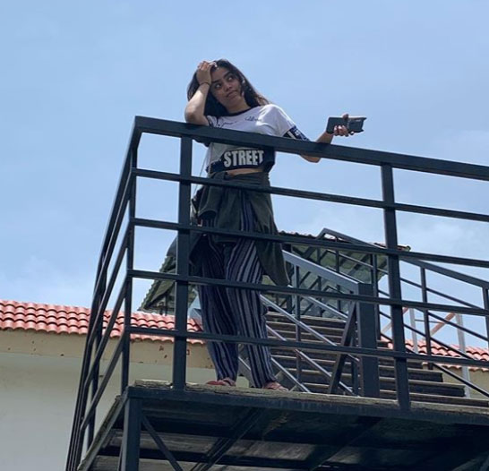 Shruti Daughter Gowri Unseen Photos