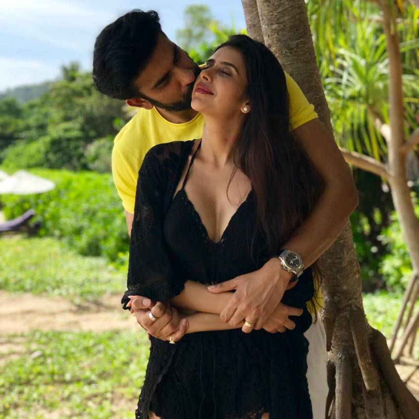 Charu Asopa and Rajeev Sen Honeymoon Photos Leaked