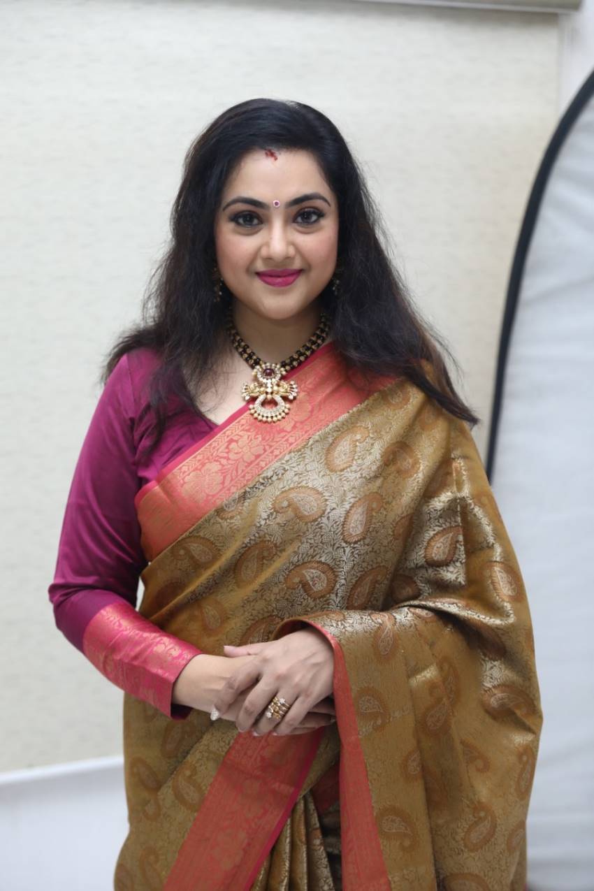 Karoline Kamakshi Web Series Pooja