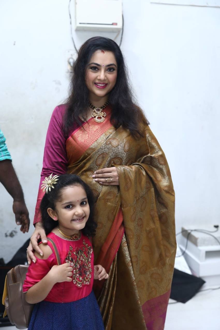 Karoline Kamakshi Web Series Pooja