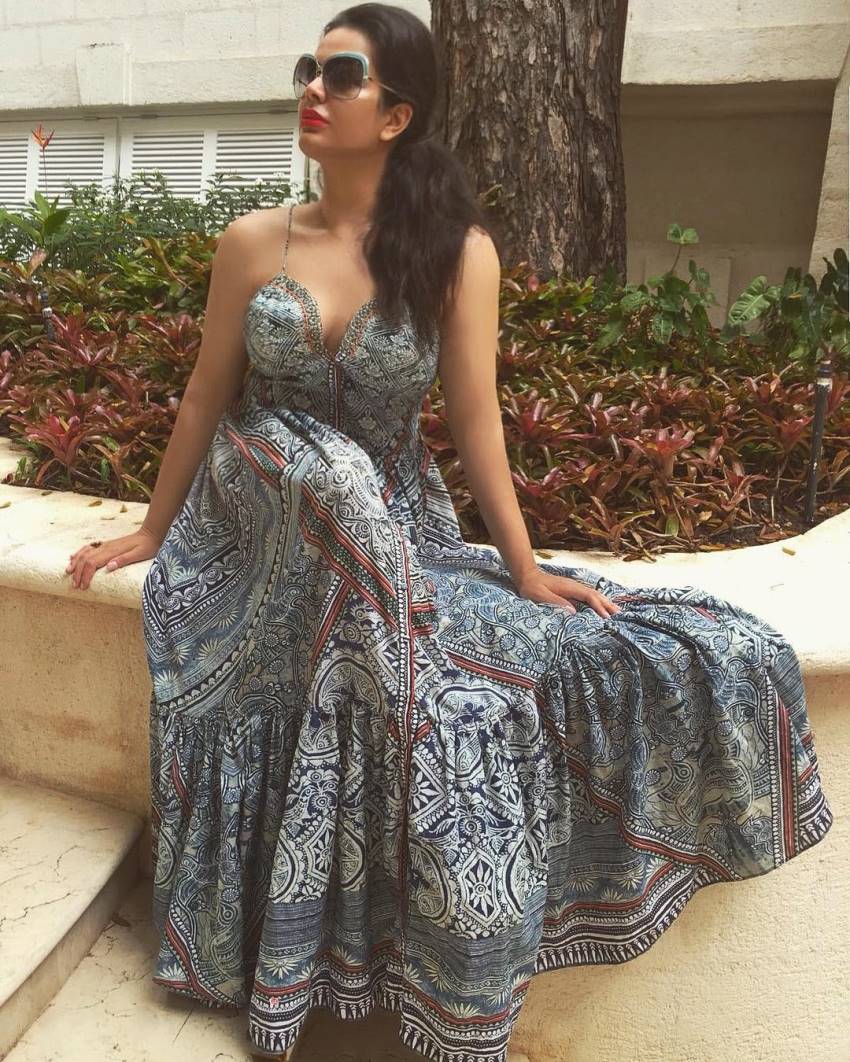 Sanjay Dutt's Daughter Trishala Dutt Unseen Photos