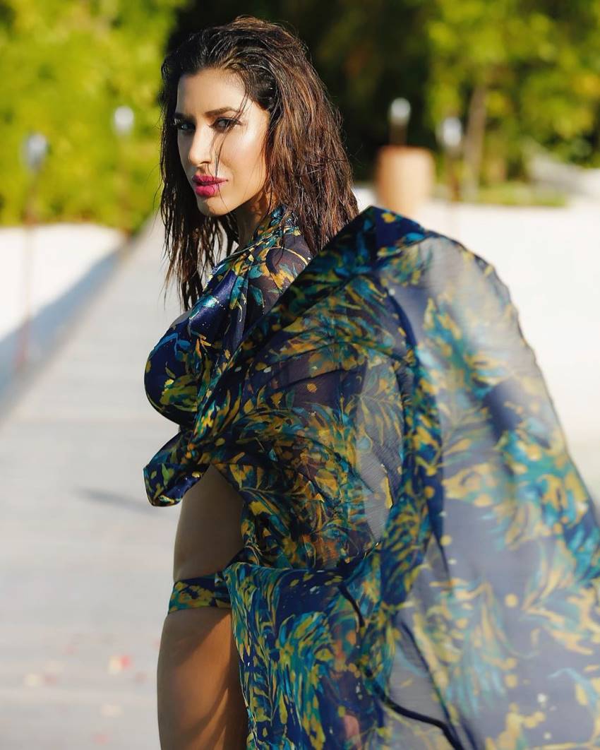 Sophie Choudry Beach Vacation Pictures