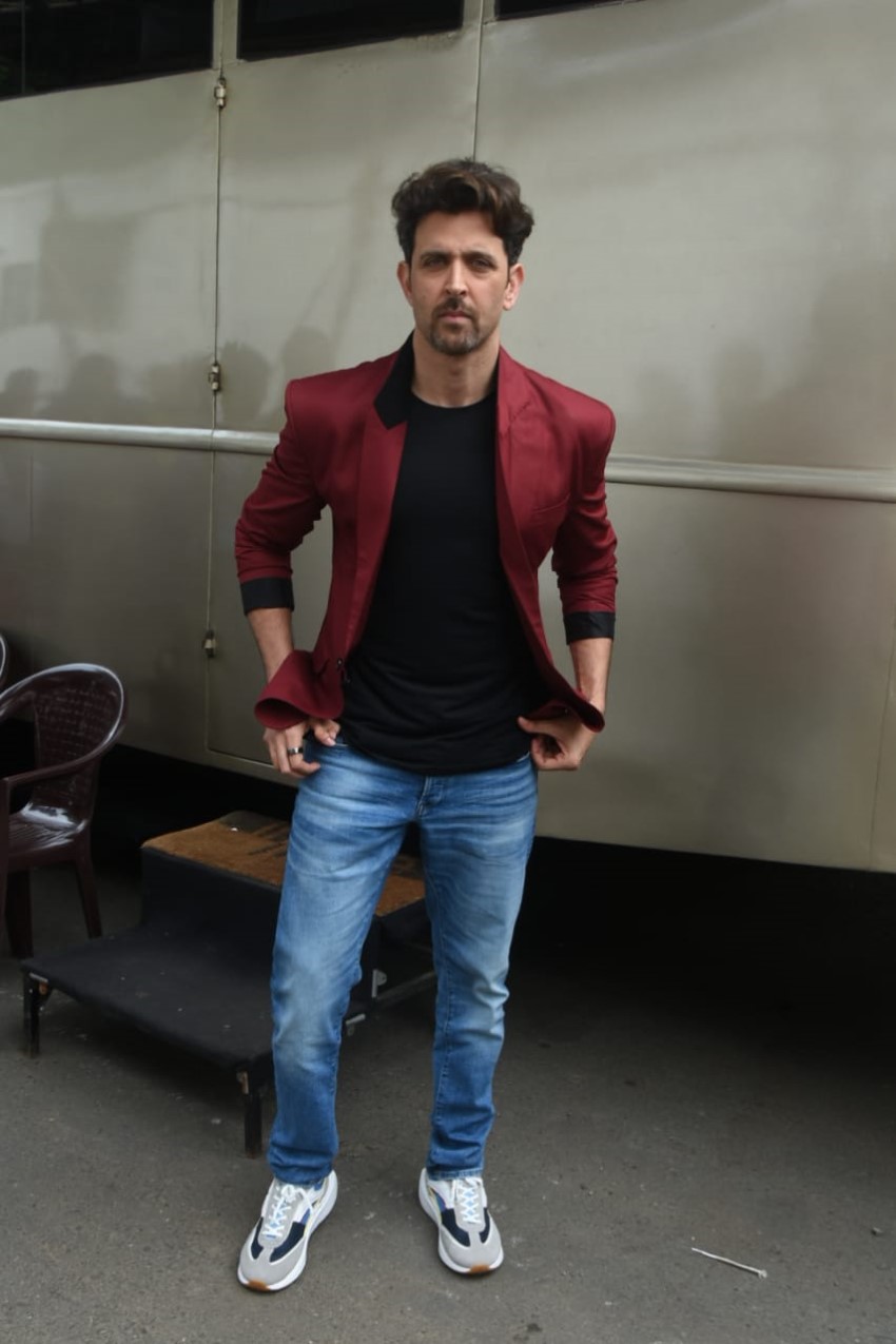 Hrithik Roshan, Tiger Shroff & Vaani Kapoor promote 'War' on the sets of The Kapil Sharma Show
