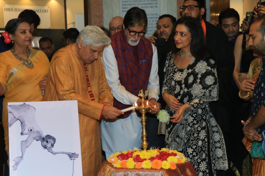 Amitabh Bachchan, Jaya Bachchan, Javed Akhtar & others At Aditya Singh's Exhibition Inauguration
