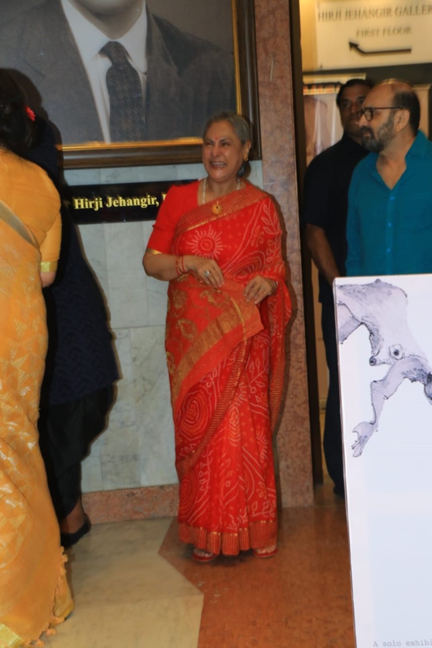 Amitabh Bachchan, Jaya Bachchan, Javed Akhtar & others At Aditya Singh's Exhibition Inauguration