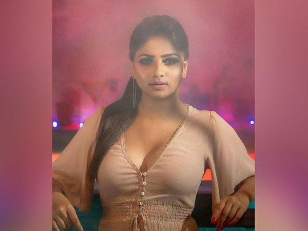 Birthday Special:Rare & Unseen Pics Of Rachita Ram