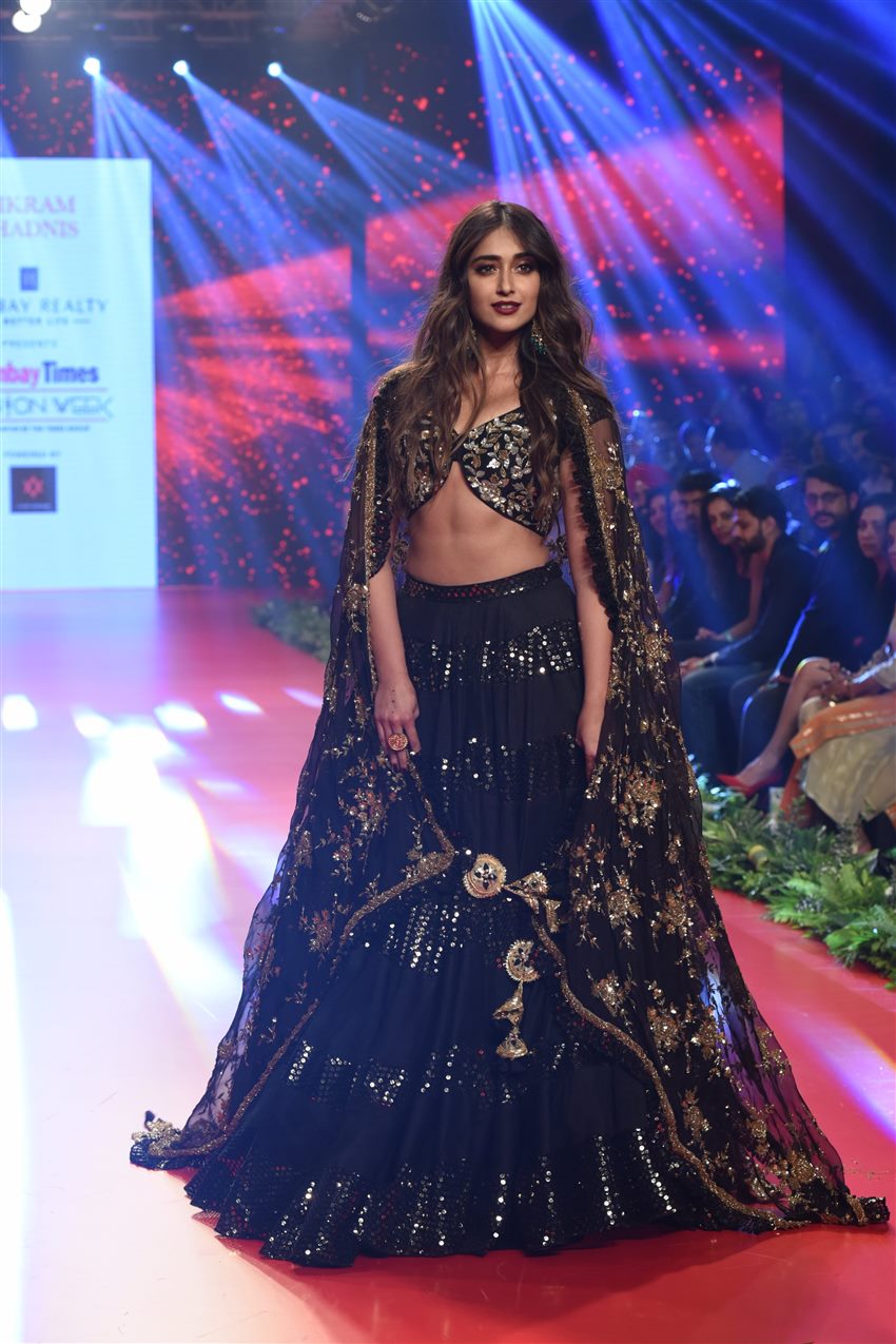 Ileana D'Cruz Walks The Ramp For Bombay Times Fashion Week 2019