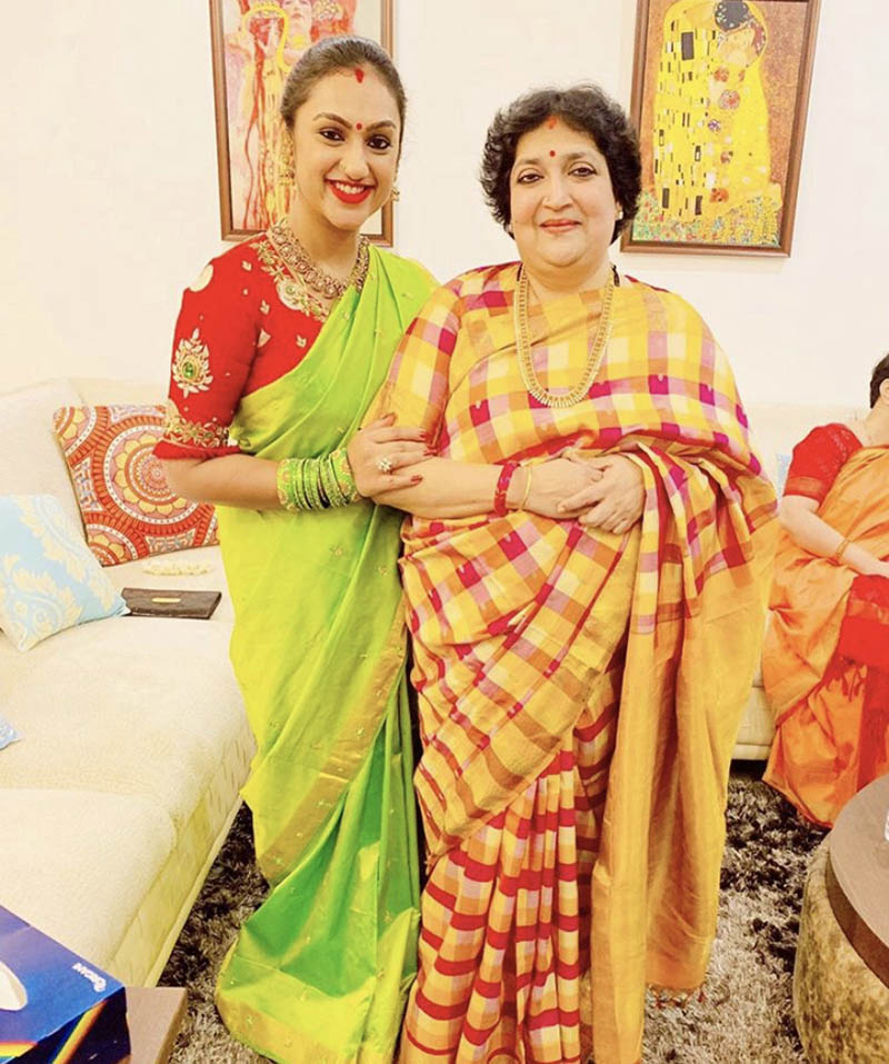 Indian Celebs Festival Celebration