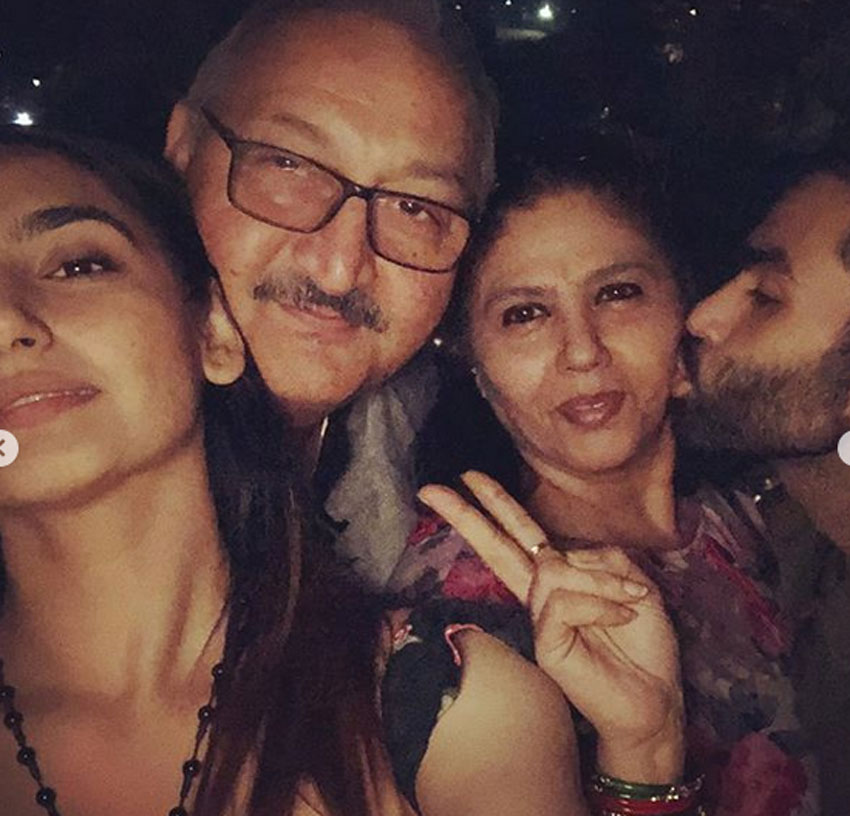 Ragini Dwivedi personal life, Family,Unseen, Childhood,Latest Photos