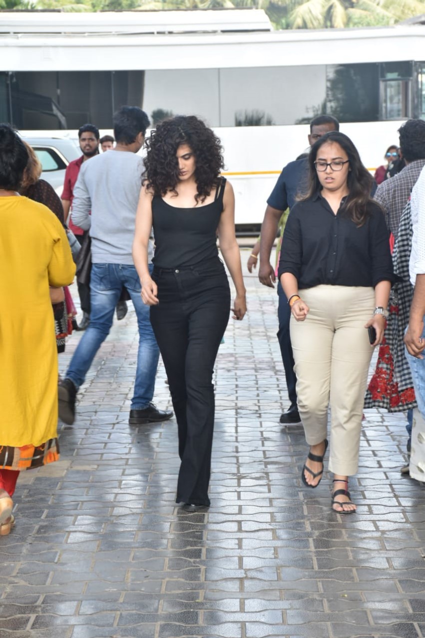 Taapsee Pannu, Bhumi Pednekar & others Promote 'Saand Ki Aankh' on the sets of Movie Masti With Maniesh Paul