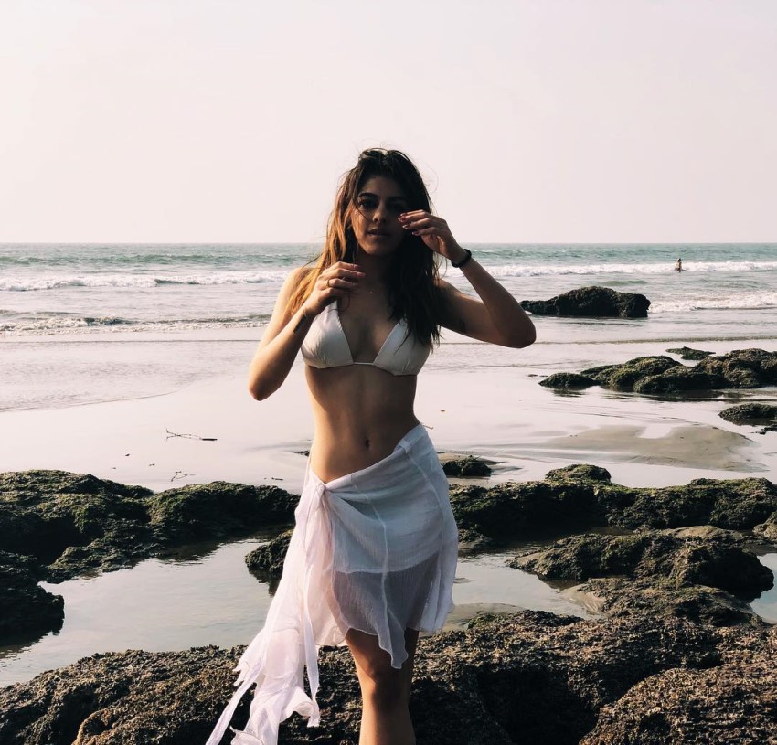 Alaia Furniturewalla Photos, Pooja Bedi Daughter Makes Her Debut Opposite Saif Ali Khan