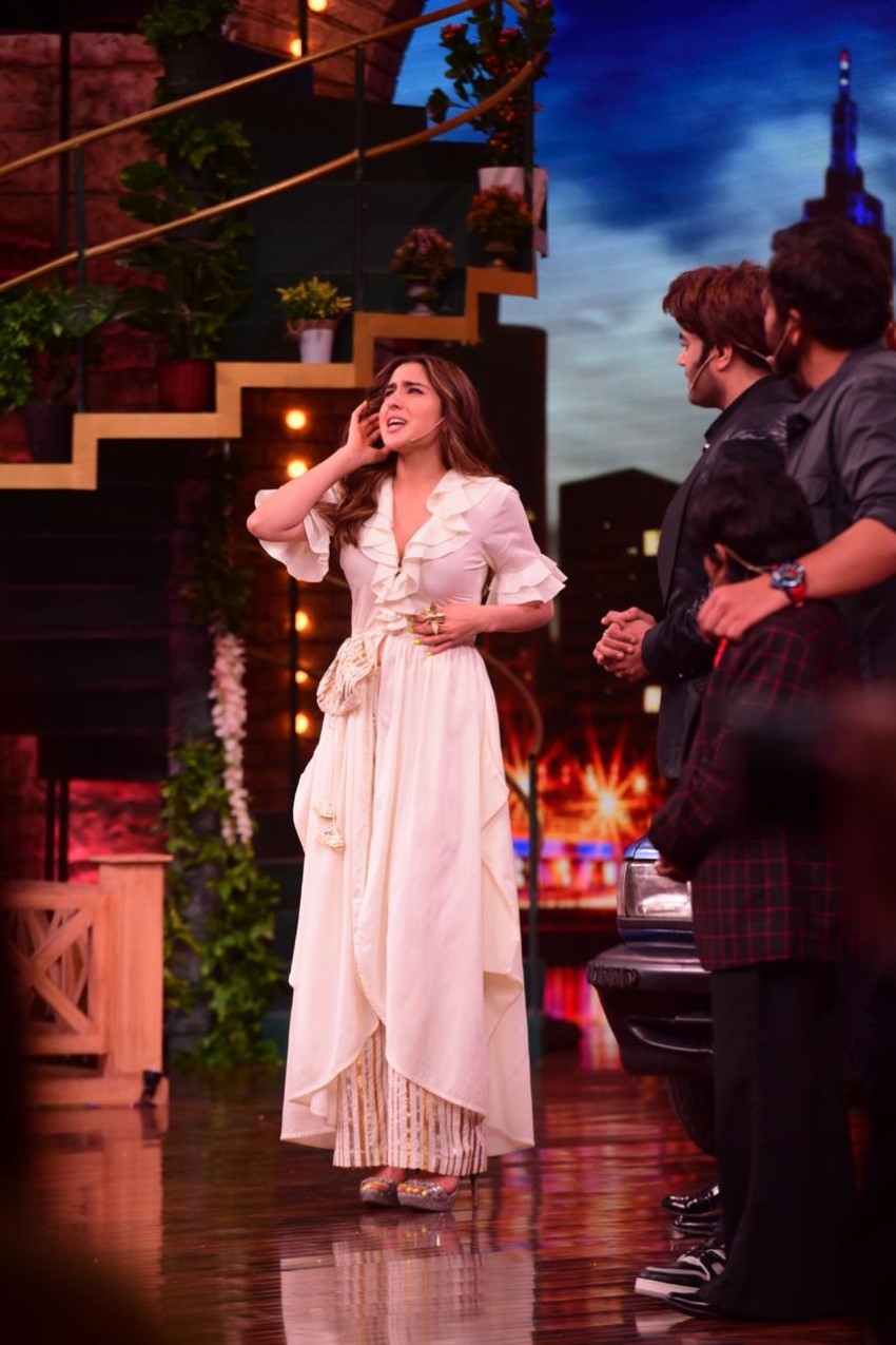 Sara Ali Khan, Rohit Shetty & Others on the sets of Movie Masti With Maniesh Paul