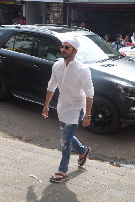 Celebs At Kushal Punjabi Funeral