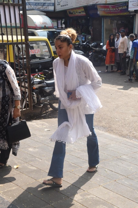Celebs At Kushal Punjabi Funeral