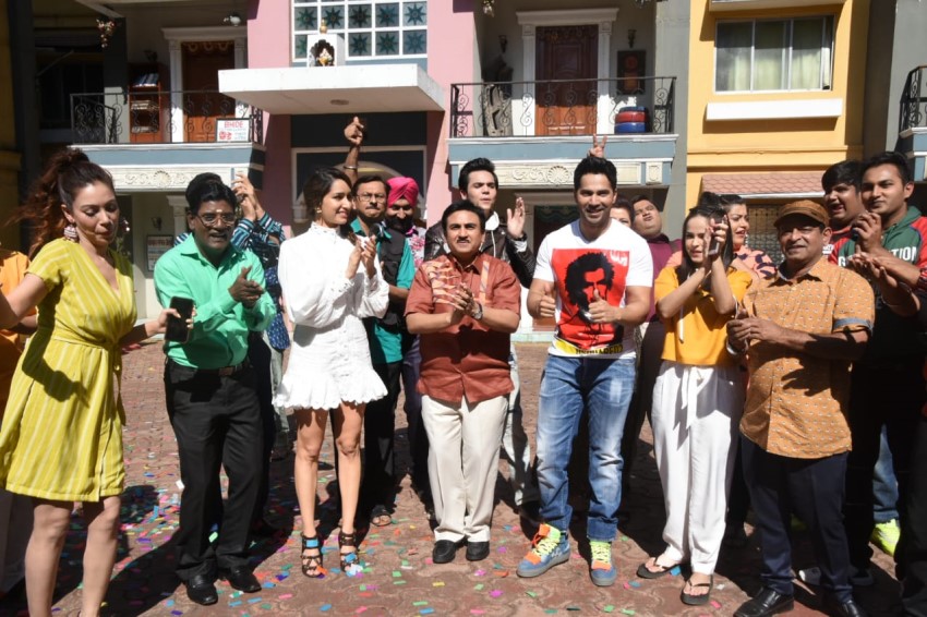 Varun Dhawan & Shraddha Kapoor snapped promoting 'Dancer 3D' on sets of Taarak Mehta Ka Ooltah Chashmah