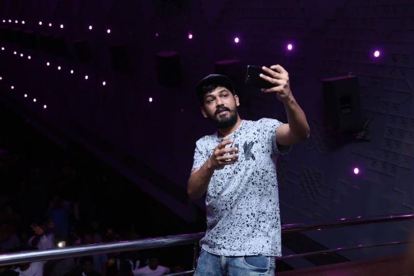 FDFS Celebration Naan Sirithal