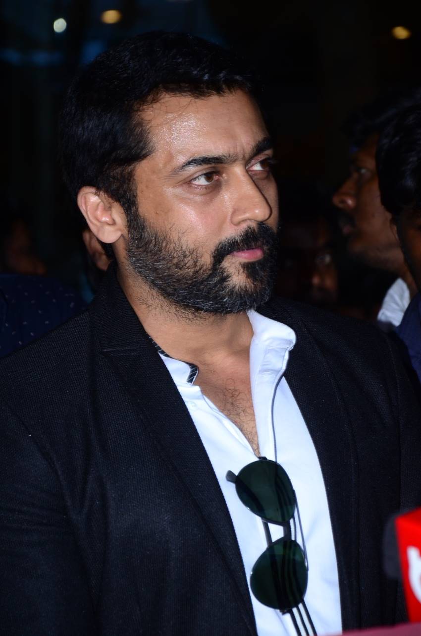 Suriya Acted Akasame Nee Haddura Movie Press meet held at Chennai Airport