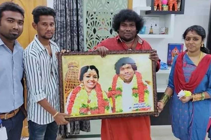 Tamil Comedian Yogi Babu & Manju Marriage Photos