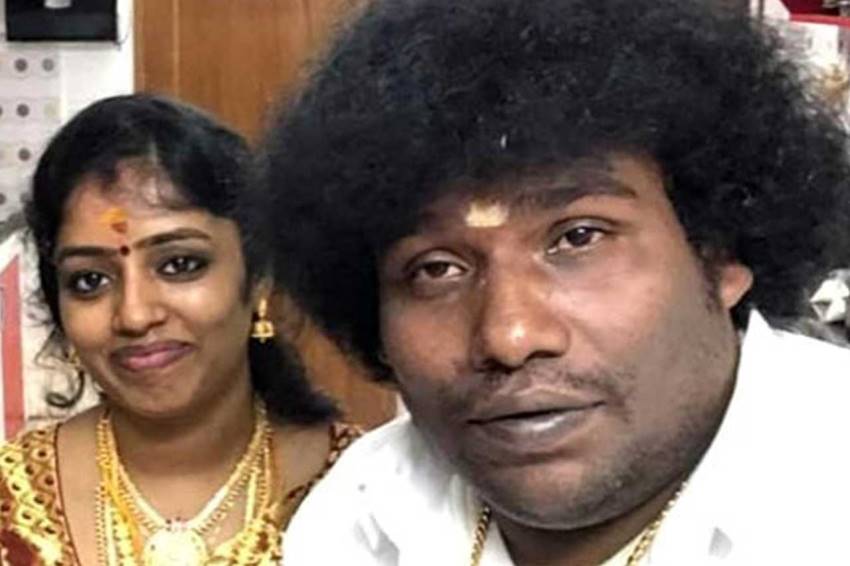 Tamil Comedian Yogi Babu & Manju Marriage Photos