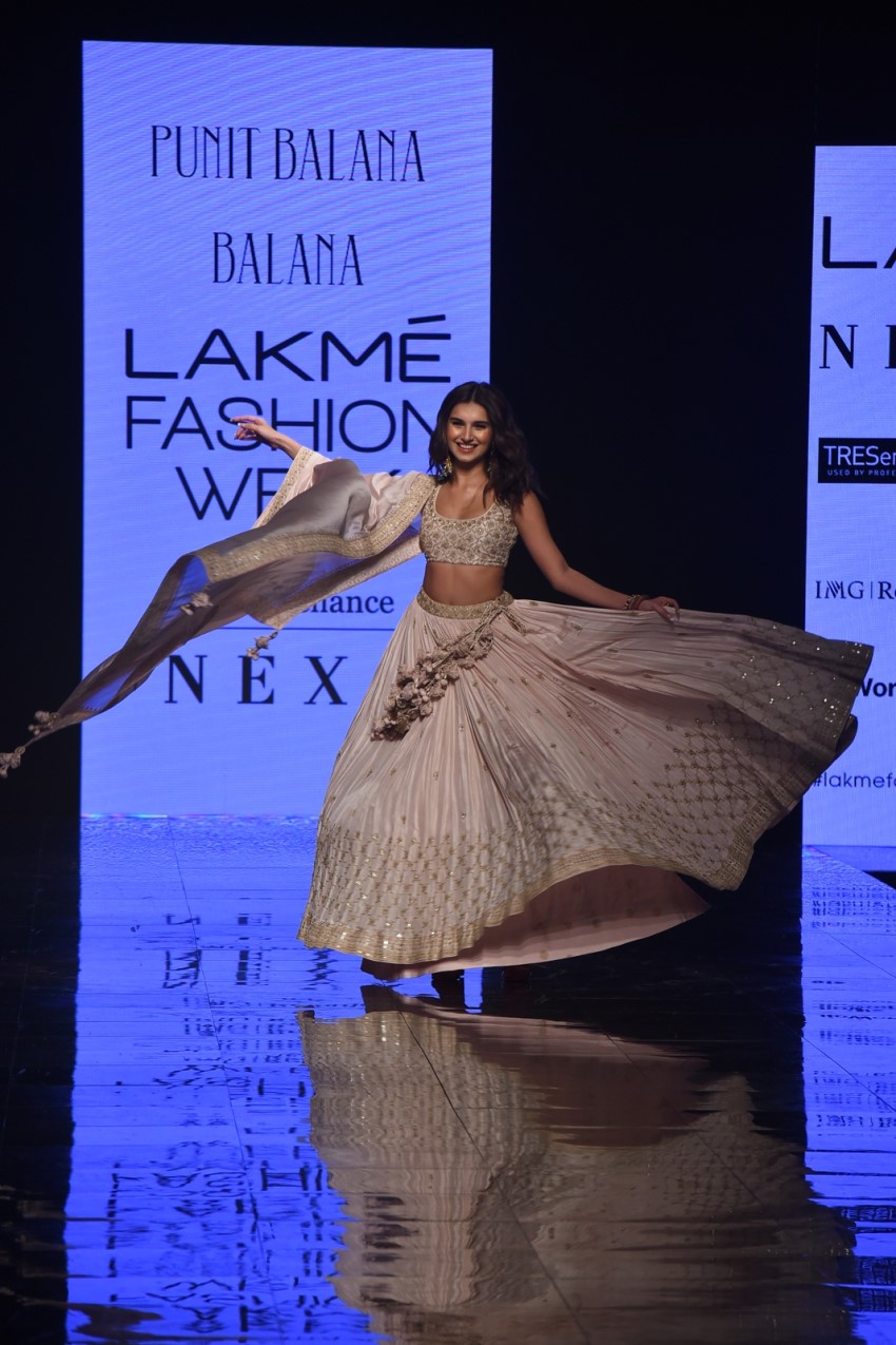 Tara Sutaria walks the Ramp at Lakme Fashion Week 2020
