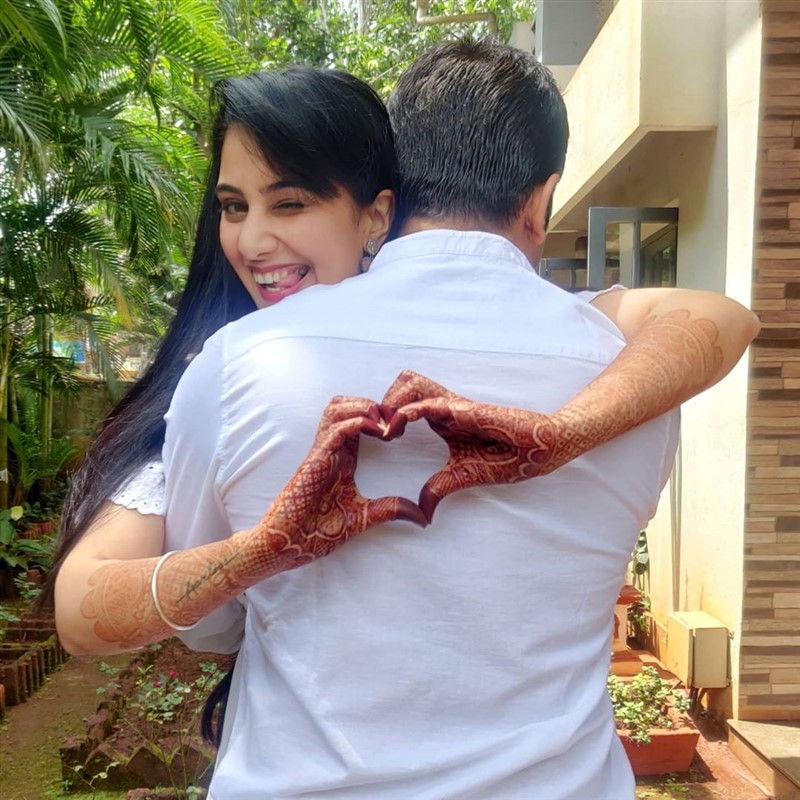 Bigg Boss Marathi contestant Sai Lokur engagement