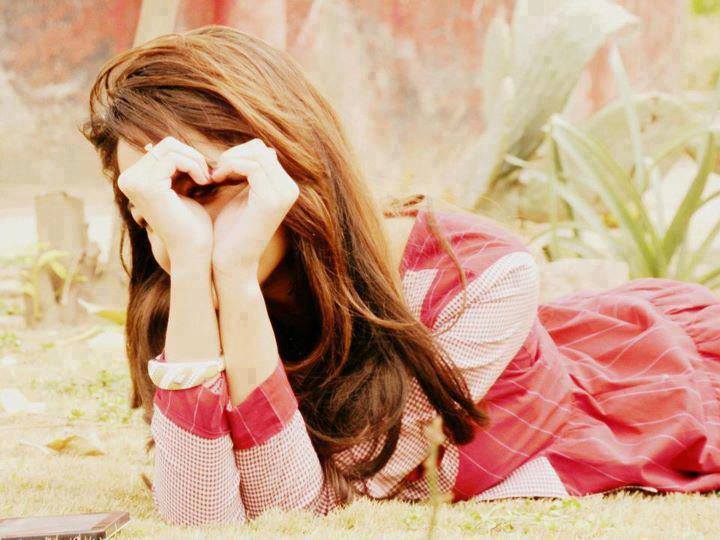 Bigg Boss Tamil 4 Contestant Gabriella Charlton Unseen Photos