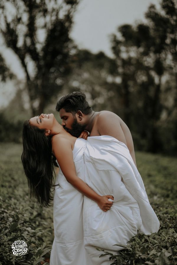 New Trending Wedding Viral Photoshoot