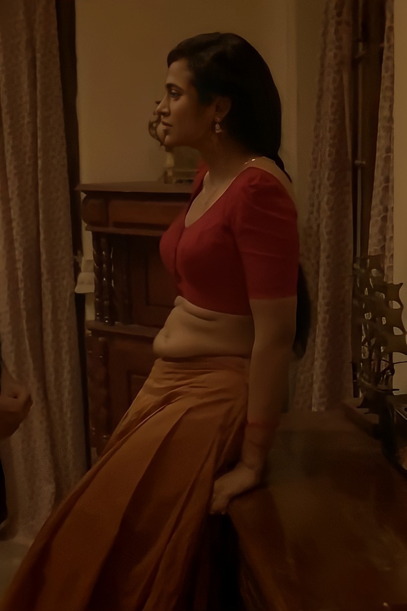 Bigg Boss Tamil4 Contestant Ramya Pandian Leacked Shocking Pictures