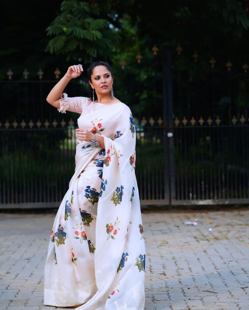 Anasuya Bharadwaj జబర్దస్త్‌లో అదరగొట్టిన రంగమ్మత్త.. మీరెప్పుడూ చూడని హాట్ ఫోటోలు వైరల్‌గా