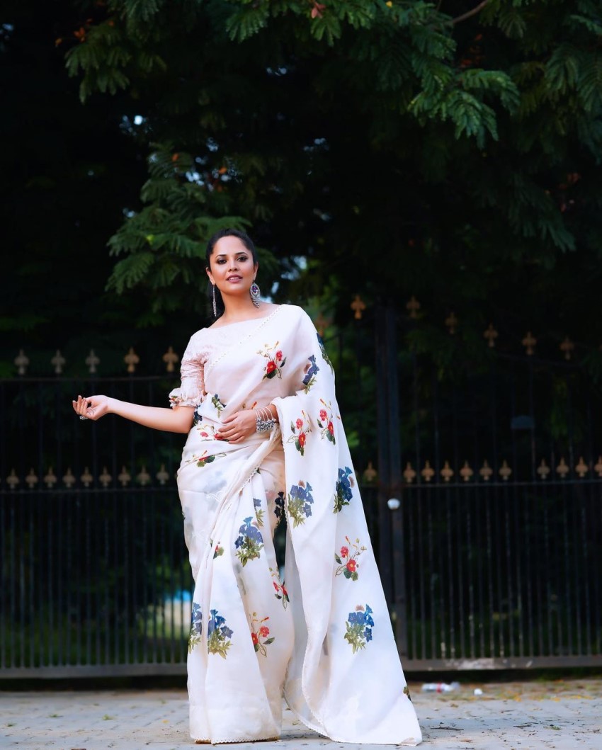 Anasuya Bharadwaj జబర్దస్త్‌లో అదరగొట్టిన రంగమ్మత్త.. మీరెప్పుడూ చూడని హాట్ ఫోటోలు వైరల్‌గా