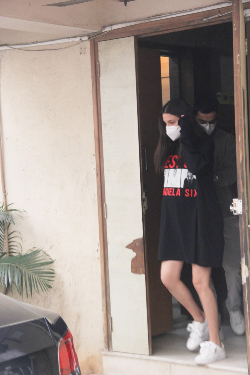 Anushka Sharma and Virat Kohli snapped at a clinic in Bandra