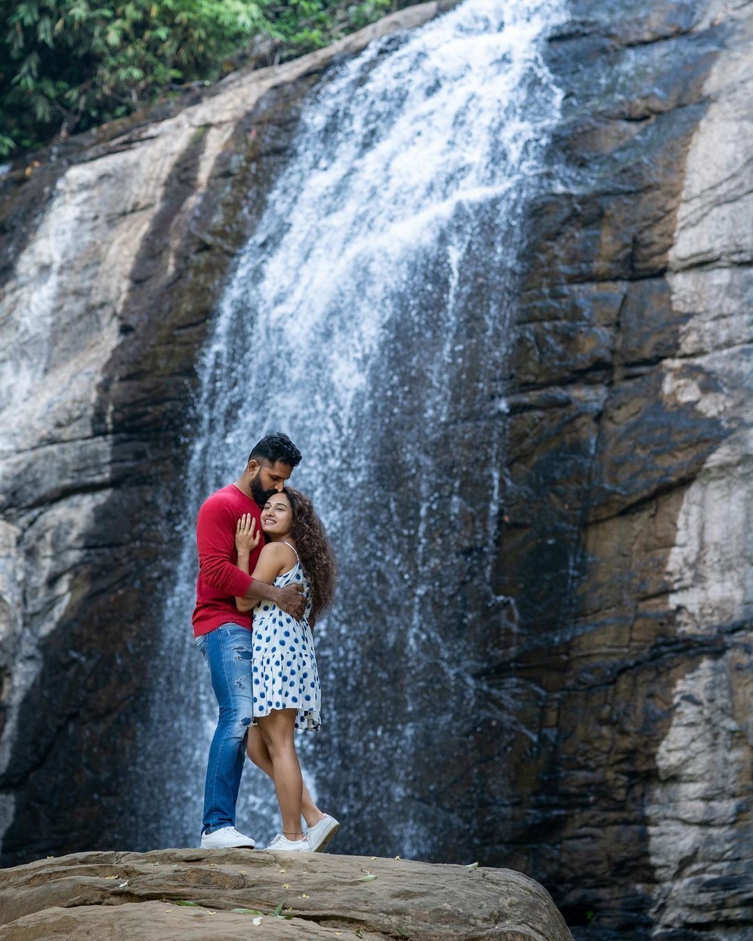 Actor John kokken And Pooja Ramachandran 2021 Romantic Holiday