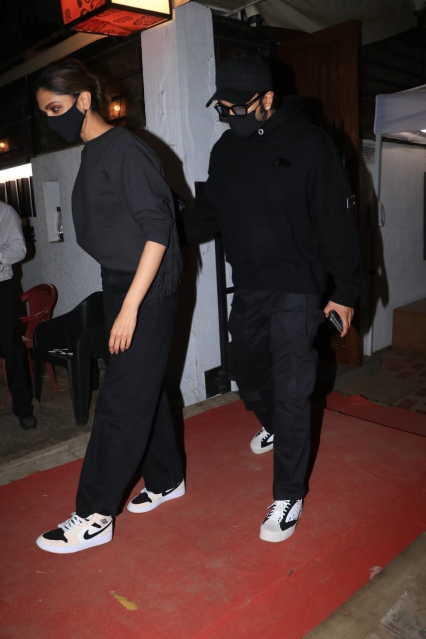 Deepika Padukone & Ranveer Singh spotted at Izumi in Bandra