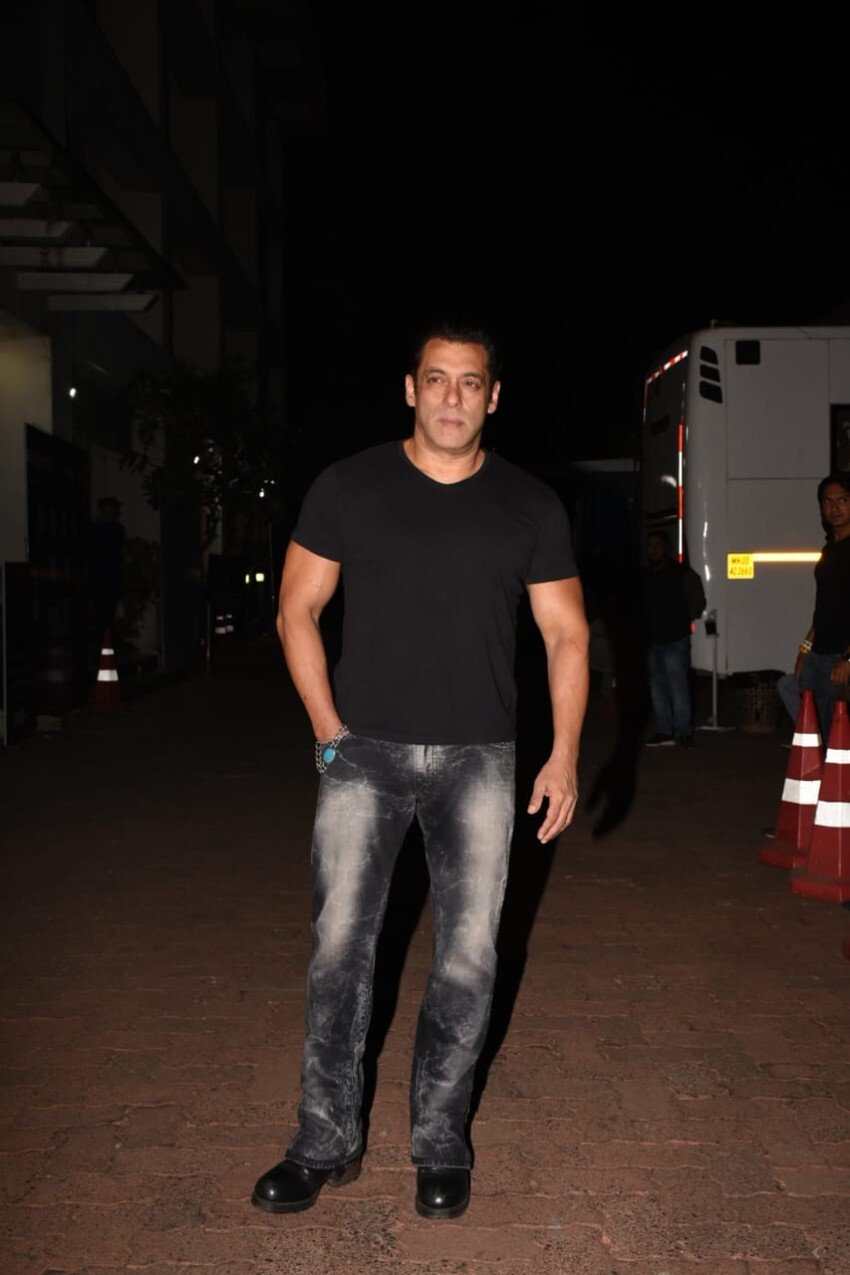 Salman Khan & Others at Grand Opening Ceremony Of Zee TV Reality Show 'The Indian Pro Music League'