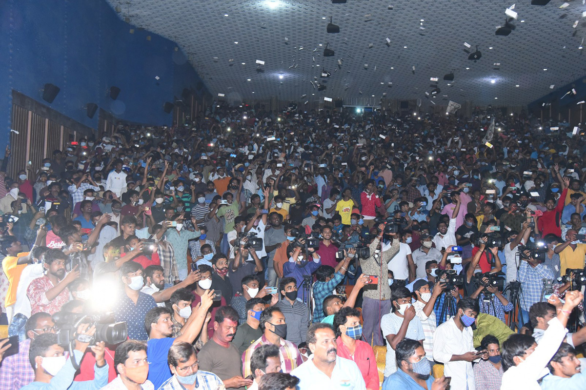 Vakeel Saab Movie Trailer Launch