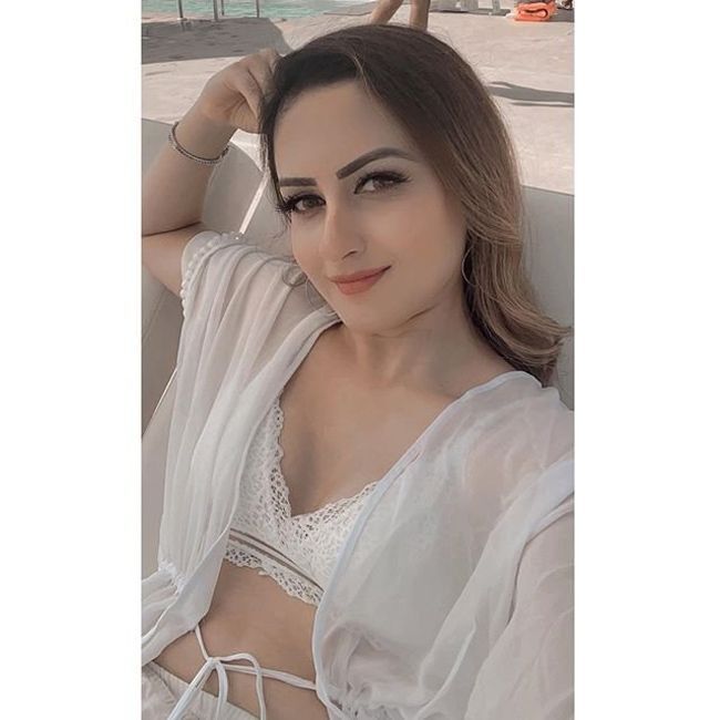 Zaara Yesmin Latest Hot Photo Shoot