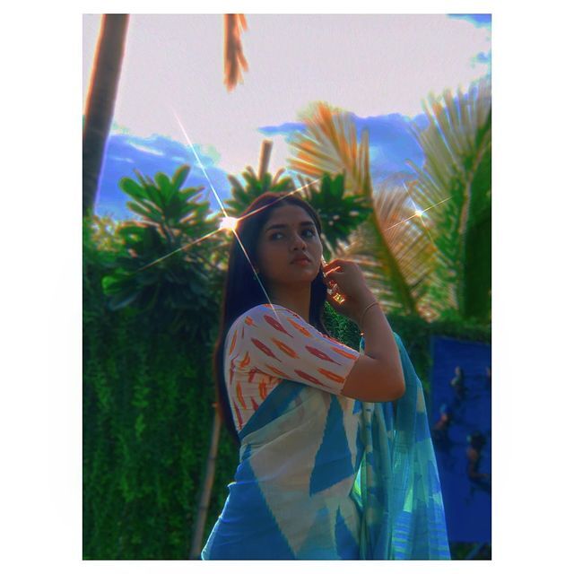 யப்பா...சுண்டி இழுக்கும் அழகு...சுனைனா ஹாட் ஃபோட்டோஸ்