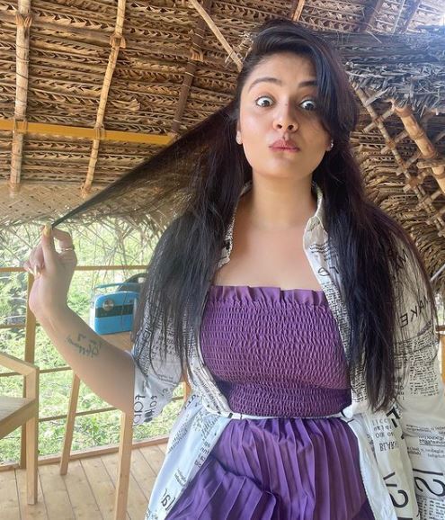 యాంకర్ శ్రీముఖి అందాల విందు.. ఇంతకు ముందెన్నడూ చూడని హాట్ ఫొటోలతో రచ్చ