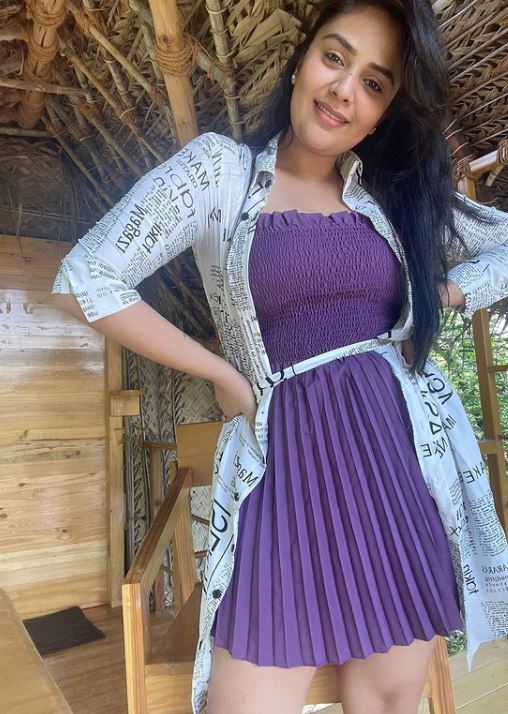 యాంకర్ శ్రీముఖి అందాల విందు.. ఇంతకు ముందెన్నడూ చూడని హాట్ ఫొటోలతో రచ్చ