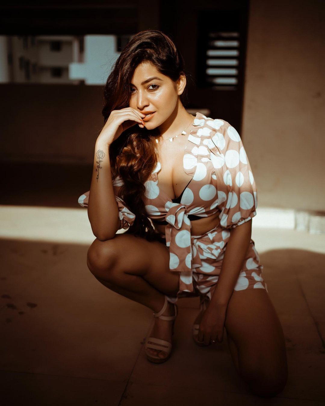 Model SymranKaur Photos Goes Viral On The Internet