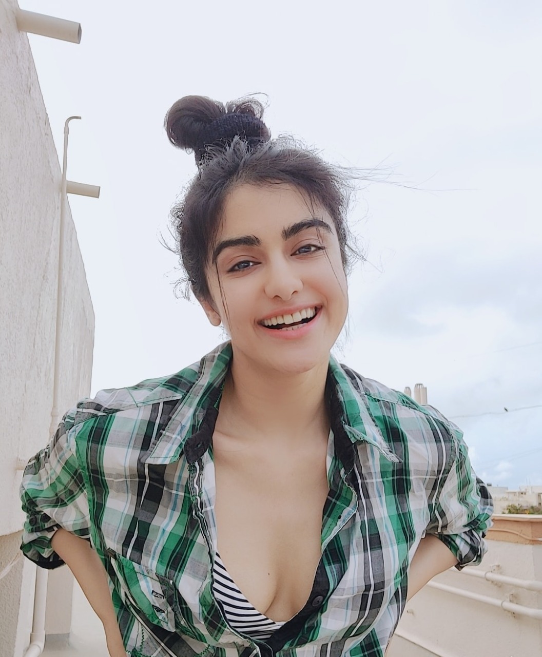 ఆదా శర్మ అదిరే అందాలు.. ఈ ఎద అందాలు ఇంత పచ్చిగా ఎప్పుడూ చూసి ఉండరు!