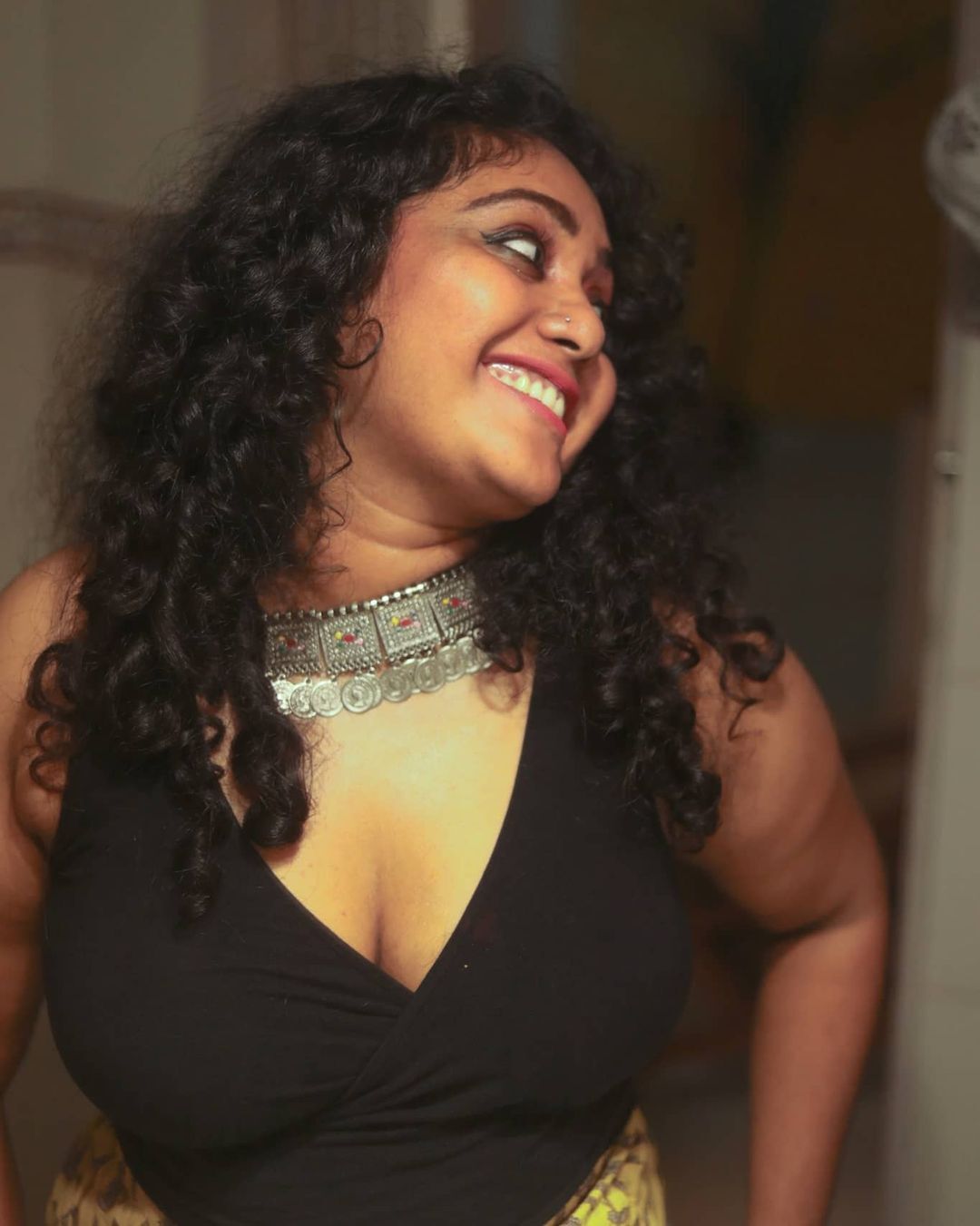 ഗ്ലാമറസായി നടി ഹിമ ശങ്കർ ചിത്രങ്ങൾ കാണാം